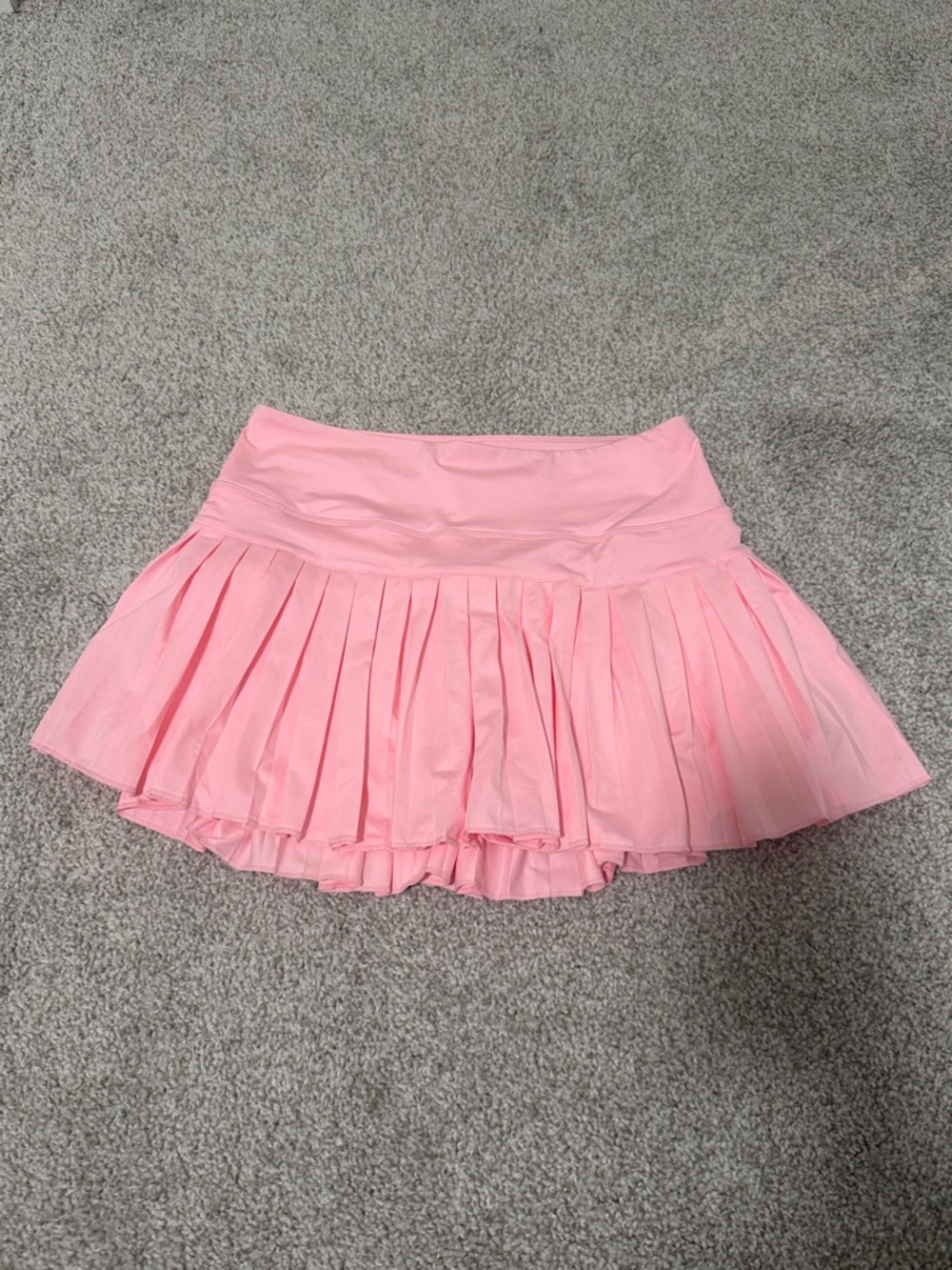 Gold Hinge Pleated Pink Mini golf Skirt with built in shorts